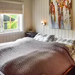 4 Bedroom In * 헴세달