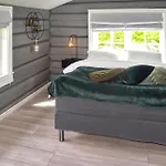 4 Bedroom In 펜션 *