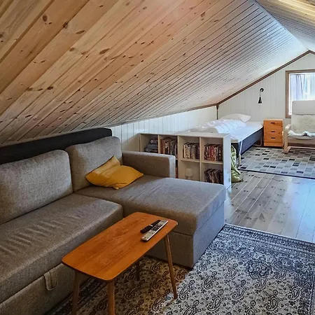 4 Bedroom In *