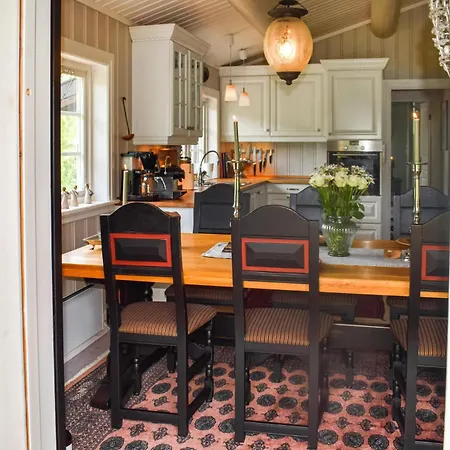 4 Bedroom In Holiday home *